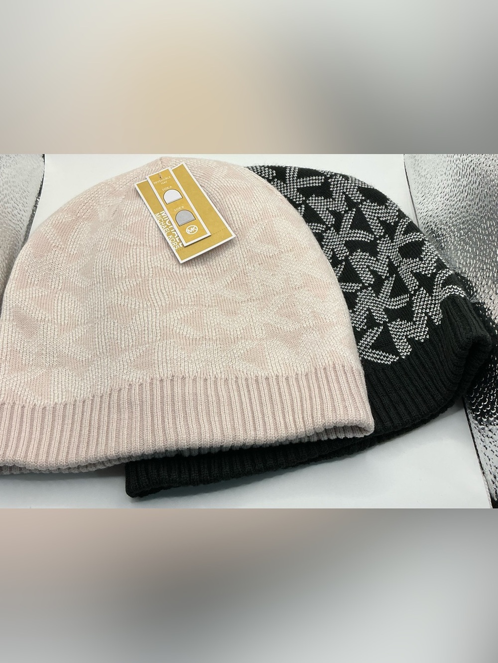 Michael Kors women’s Reversible Knit Hat - Light Pink/Black set of 2
